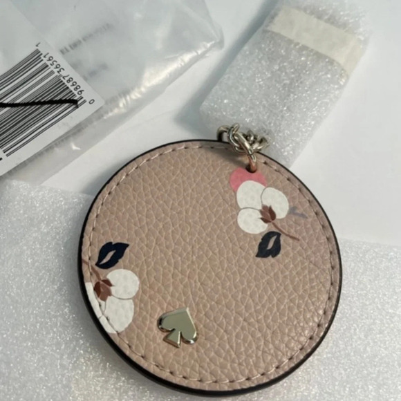 KATE SPADE NEW YORK Leather Keychain Fob Purse Charm Gift Original Package NWT - Picture 1 of 4